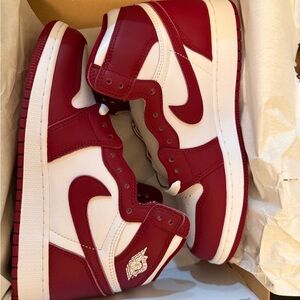 Jordan 1 Retro High OG ‘Artisanal Team Red’